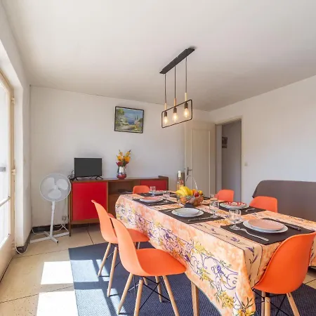 Chenou-2 By Interhome Lägenhet