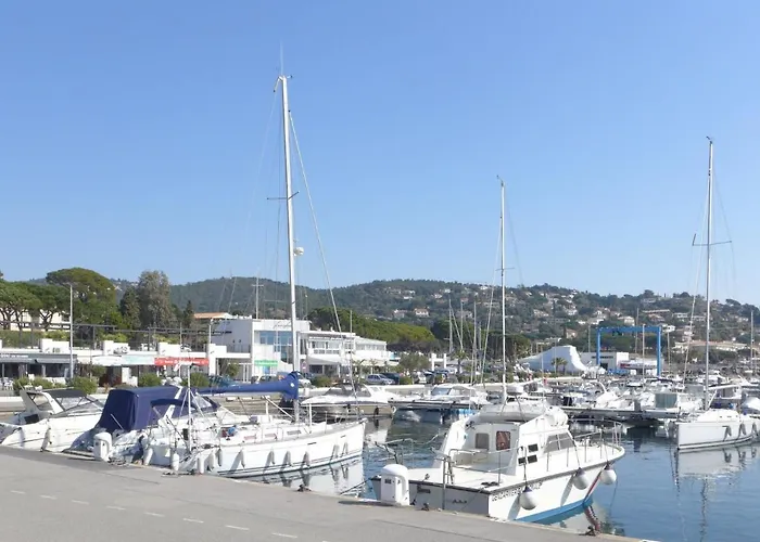 Chenou-2 By Interhome Les Issambres